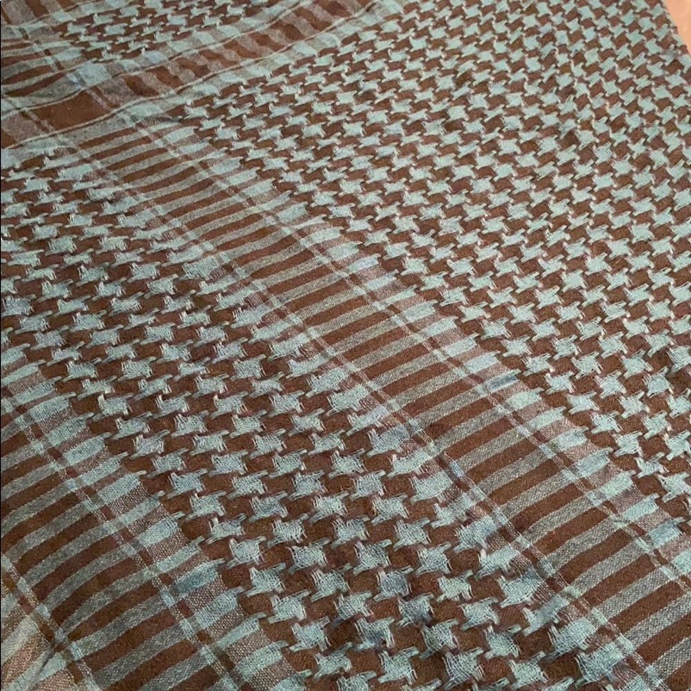 Plaid and houndstooth scarf - Picture 3 of 6